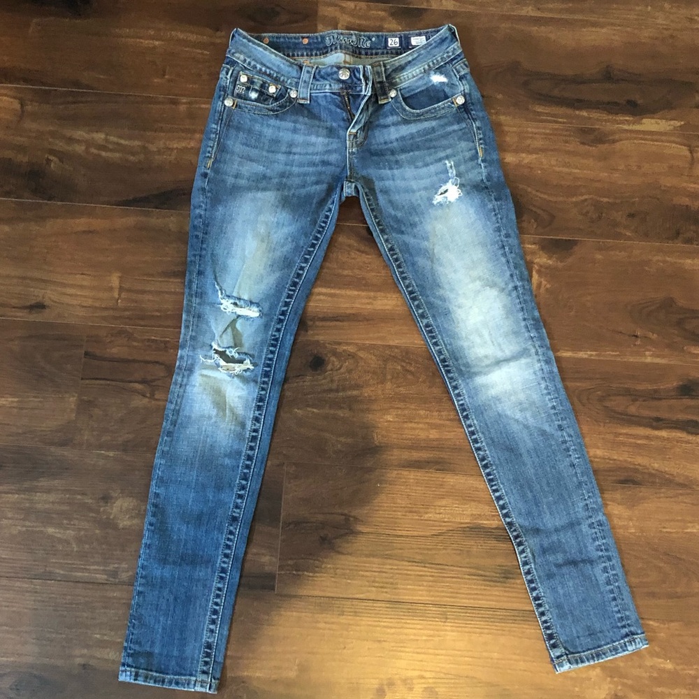 Authentic Miss Me skinny jeans